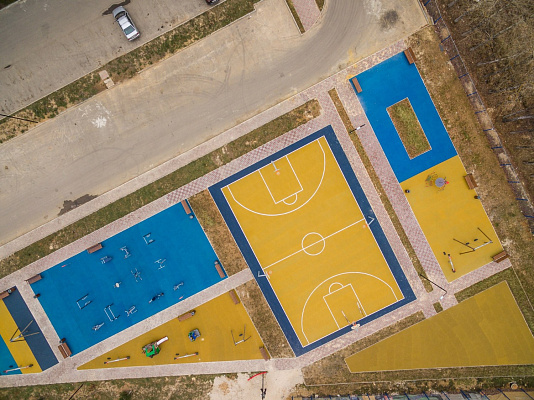 Спортивные площадки